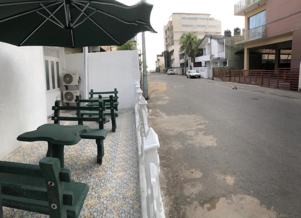 Wish Residence Seaside, Near Durdans & Vasan Eye Care Hospital, Colombo 3 מראה חיצוני תמונה